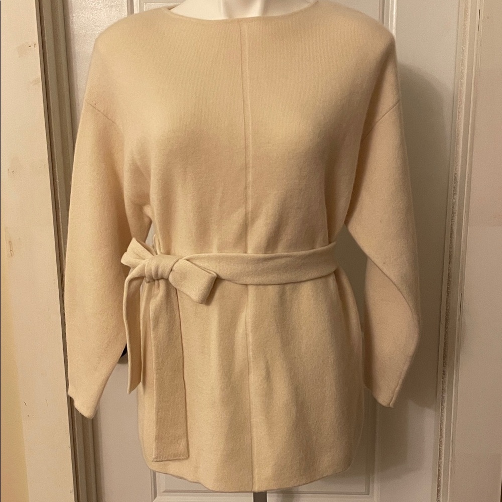 Elie Tahari Cream Crew Neck Sweater